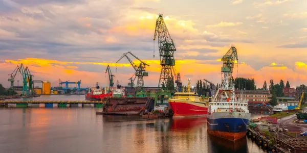 DrydockOps AI — Drydock, Ship Repair & Project Delivery Intelligence